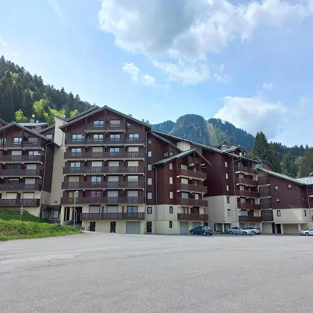 6 Personnes Au Pied Des Pistes